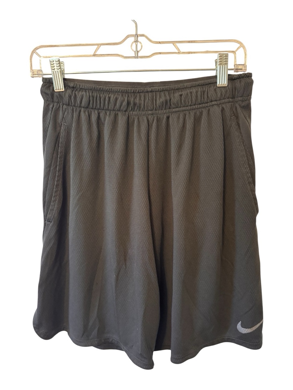 Nike Black Mesh Men’s Athletic Shorts with White Swoosh Size Medium Lightweight